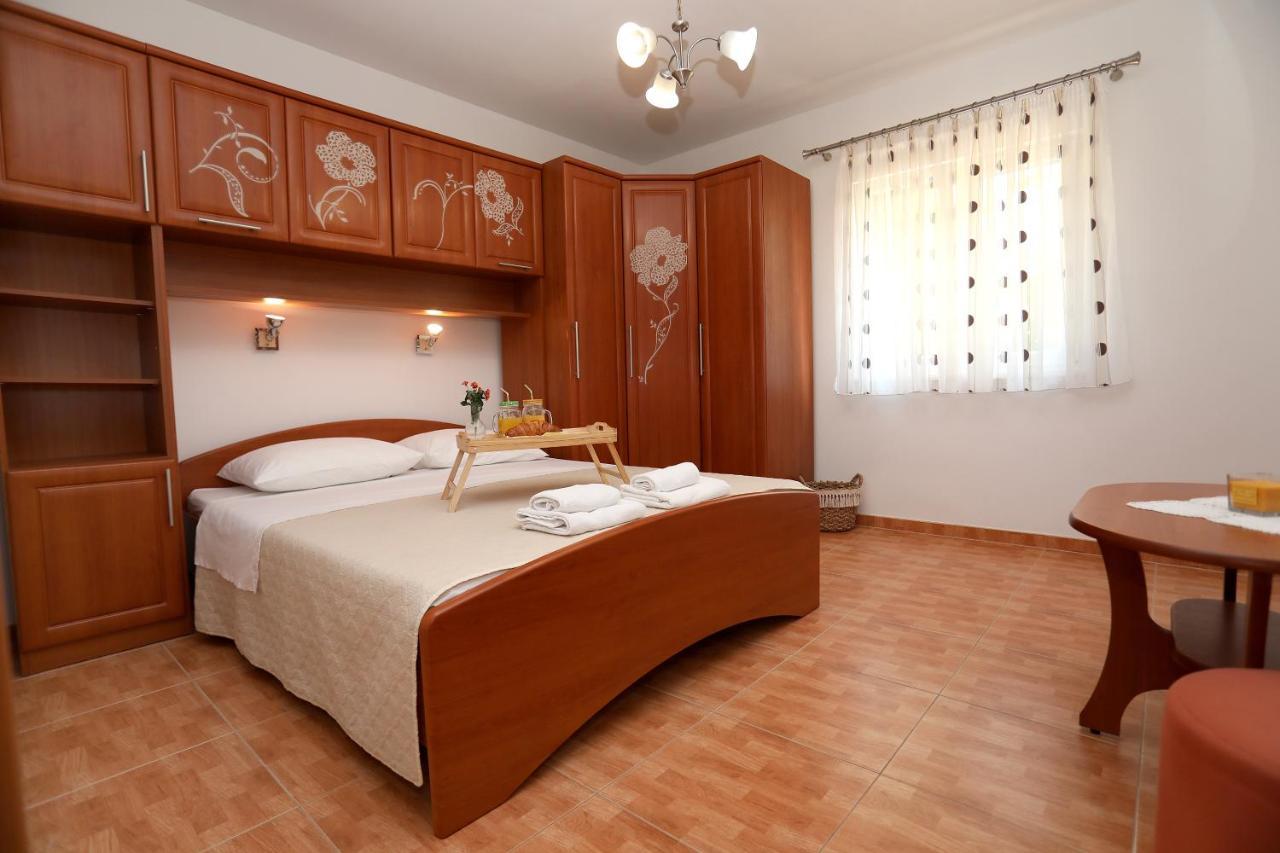 Vila Kuzmanic Trogir Exteriér fotografie