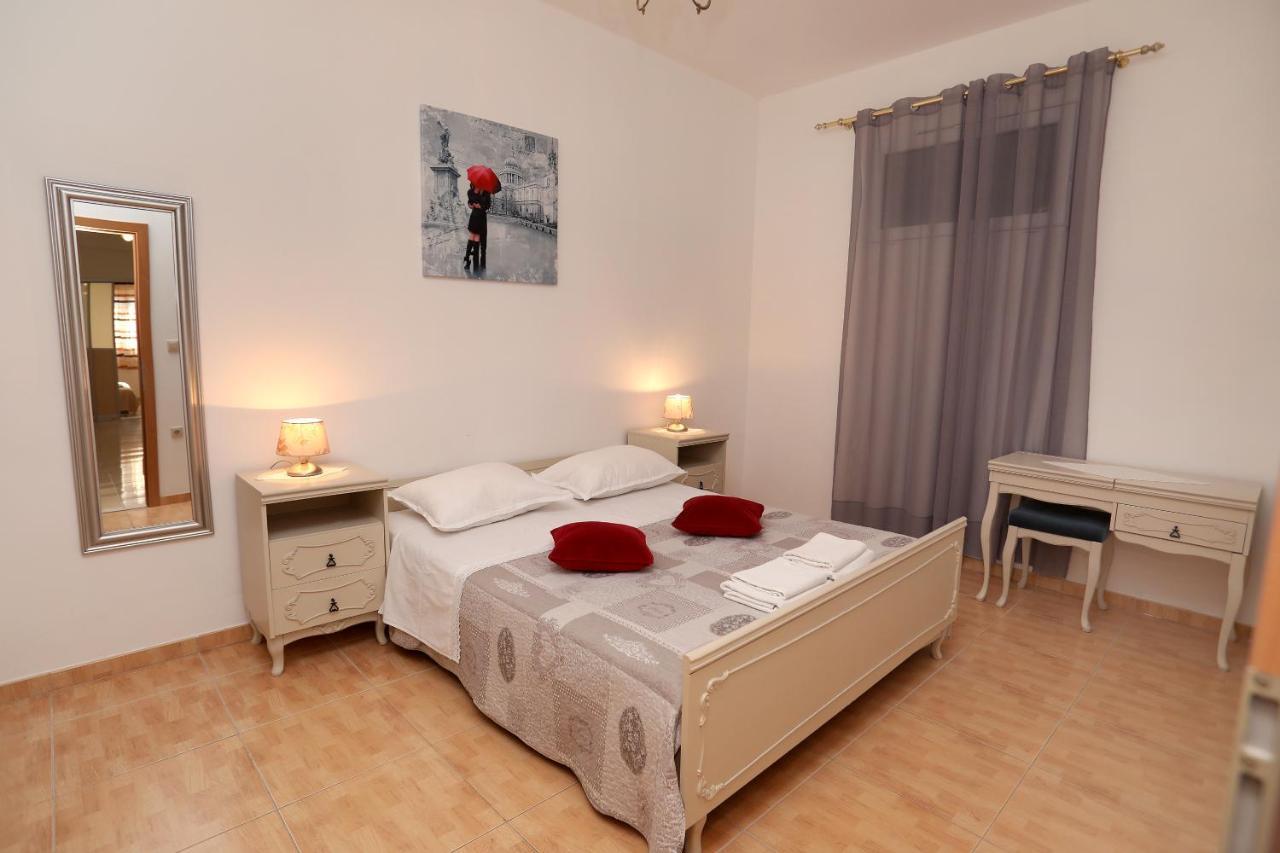 Vila Kuzmanic Trogir Exteriér fotografie